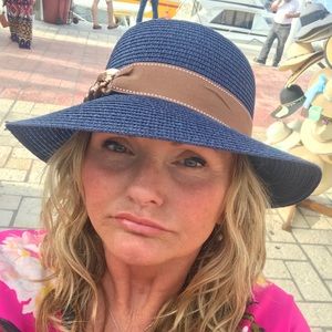 Meet your Posher, Sherri